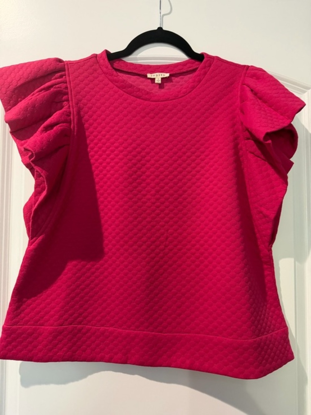 JODIFL Quilted Feminine Oversized Ruffle Sleeve Tee in Hot Pink (S)